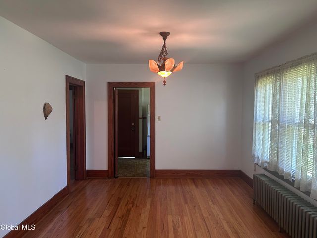 1111 Fort Hunter Road, Rotterdam, NY 12303