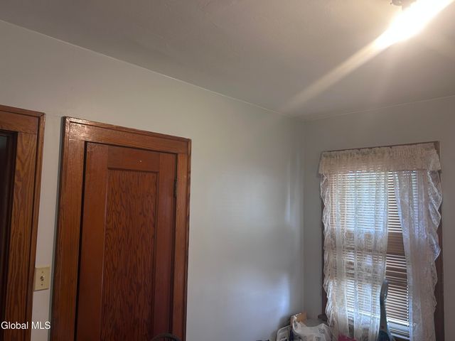 1111 Fort Hunter Road, Rotterdam, NY 12303
