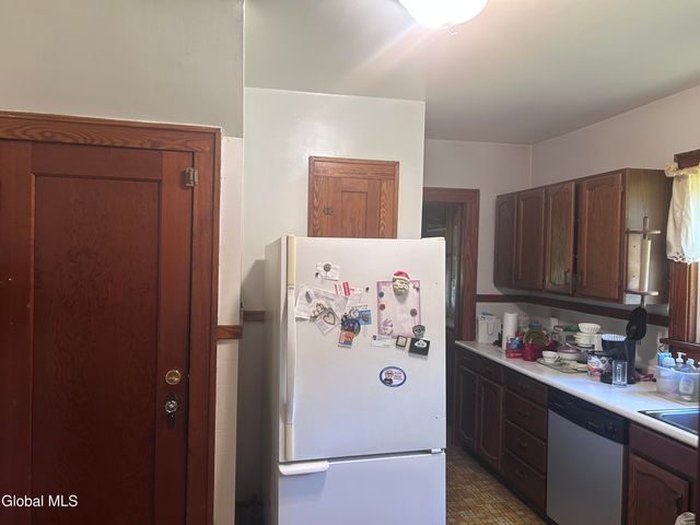 1111 Fort Hunter Road, Rotterdam, NY 12303