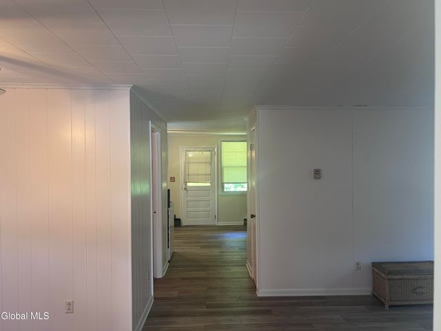 1111 Fort Hunter Road, Rotterdam, NY 12303