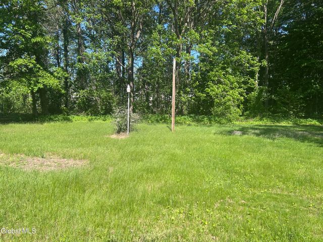 1111 Fort Hunter Road, Rotterdam, NY 12303