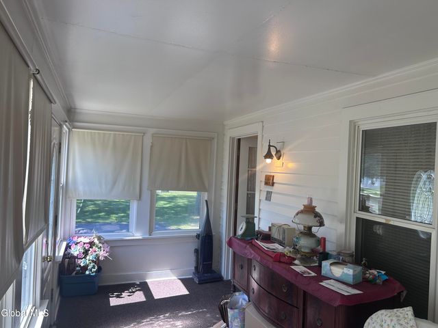 1111 Fort Hunter Road, Rotterdam, NY 12303