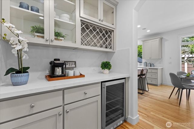 8628 NE 123rd Place, Kirkland, WA 98034
