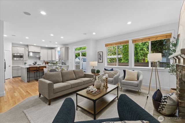 8628 NE 123rd Place, Kirkland, WA 98034