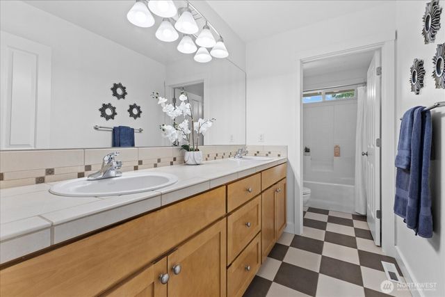 8628 NE 123rd Place, Kirkland, WA 98034