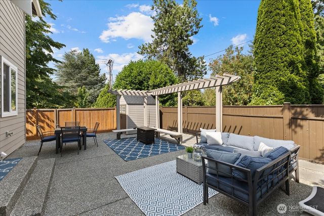 8628 NE 123rd Place, Kirkland, WA 98034