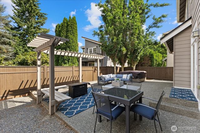 8628 NE 123rd Place, Kirkland, WA 98034
