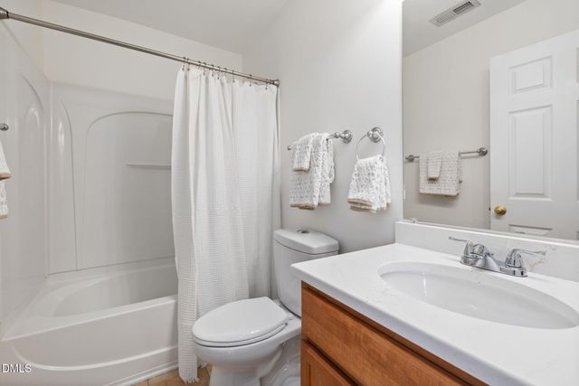 8311 Hempshire Place 204, Raleigh, NC 27613