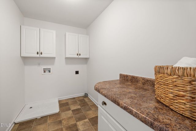 8311 Hempshire Place 204, Raleigh, NC 27613