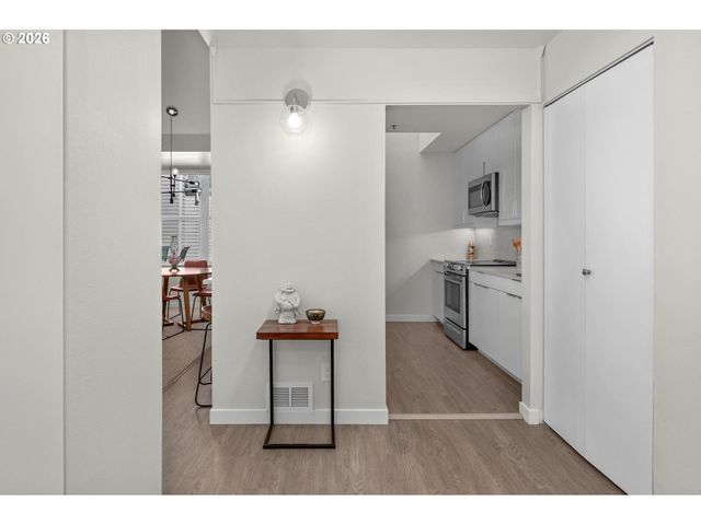 305 S MONTGOMERY St F501, Portland, OR 97201