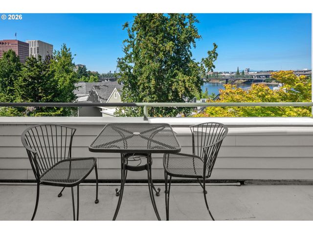 305 S MONTGOMERY St F501, Portland, OR 97201
