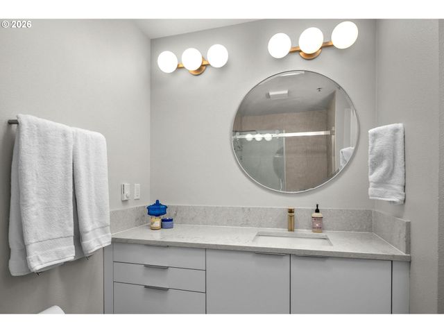 305 S MONTGOMERY St F501, Portland, OR 97201