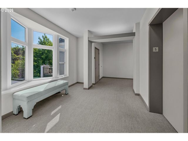 305 S MONTGOMERY St F501, Portland, OR 97201
