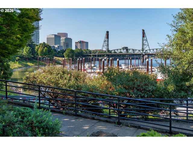305 S MONTGOMERY St F501, Portland, OR 97201