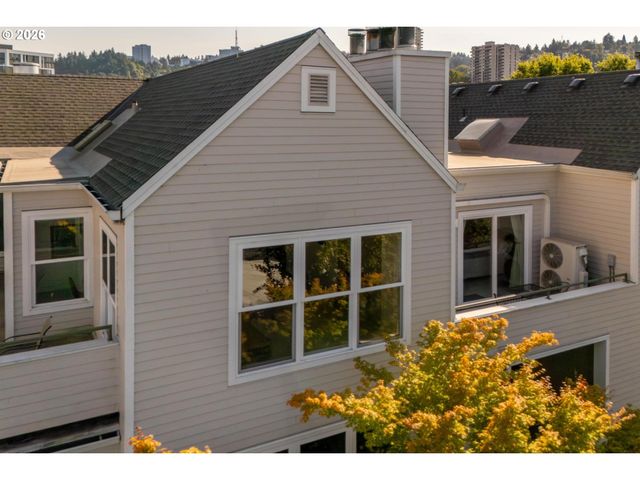 305 S MONTGOMERY St F501, Portland, OR 97201