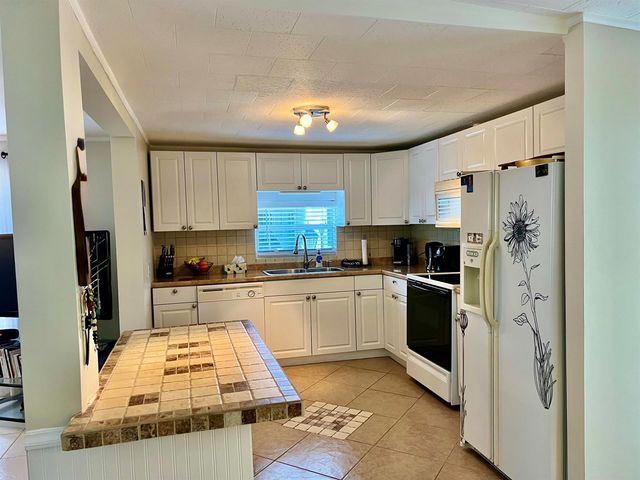 3325 South Street, Hollywood, FL 33021