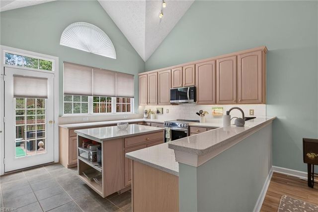 204 Zelkova RD, Williamsburg, VA 23185