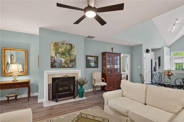 204 Zelkova RD, Williamsburg, VA 23185