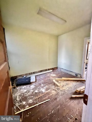 1627 S 8TH ST, Philadelphia, PA 19148