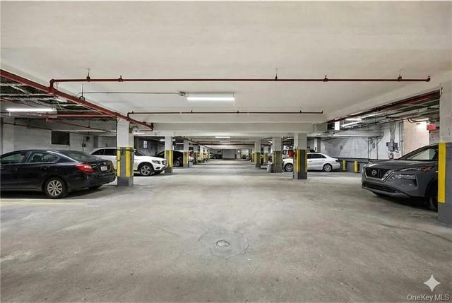 40 Brighton 1st Road 15M, Brooklyn, NY 11235