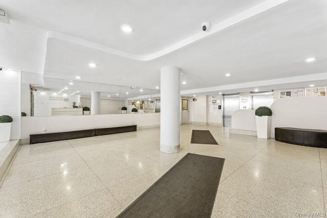40 Brighton 1st Road 15M, Brooklyn, NY 11235