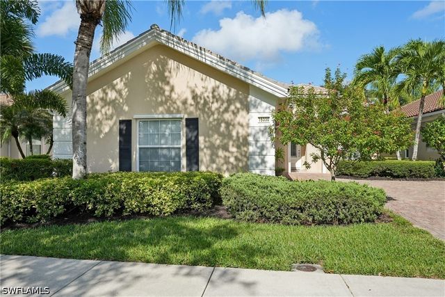 15330 Bonefish TRL, Bonita Springs, FL 34135
