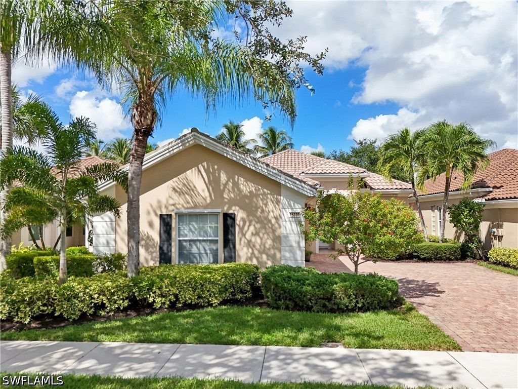 15330 Bonefish TRL, Bonita Springs, FL 34135