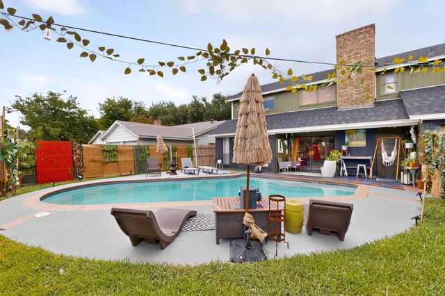 513 San Pedro Drive, Garland, TX 75043