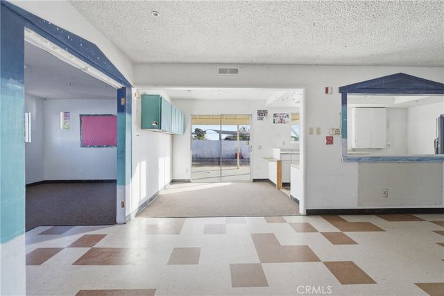 15637 Tuscola, Apple Valley, CA 92307