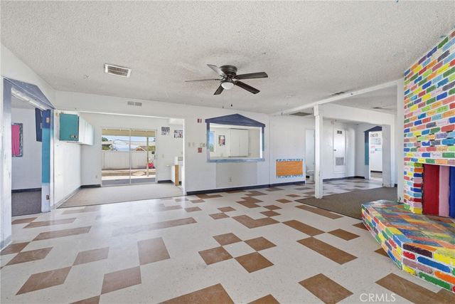 15637 Tuscola, Apple Valley, CA 92307