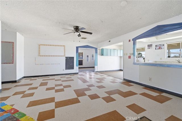 15637 Tuscola, Apple Valley, CA 92307