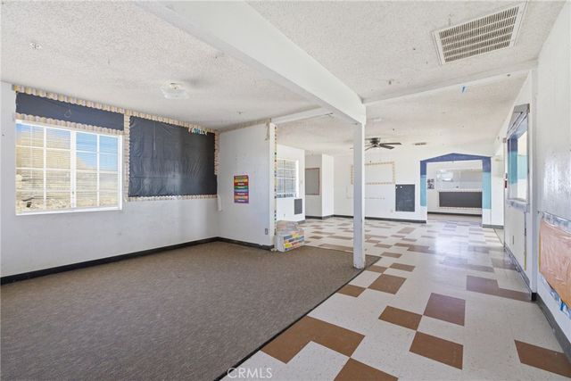 15637 Tuscola, Apple Valley, CA 92307