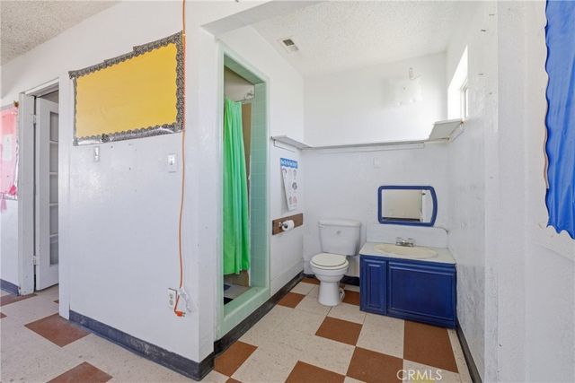 15637 Tuscola, Apple Valley, CA 92307