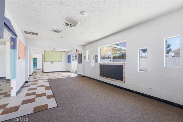 15637 Tuscola, Apple Valley, CA 92307