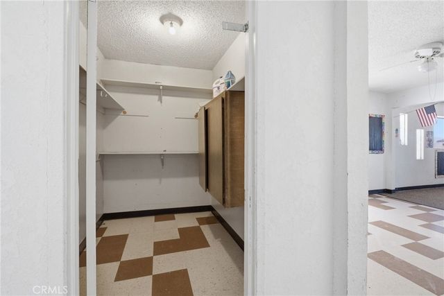 15637 Tuscola, Apple Valley, CA 92307