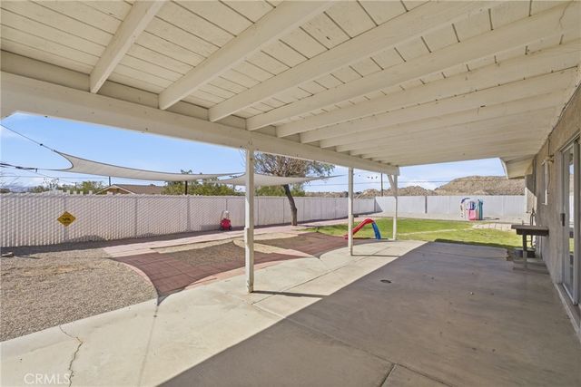 15637 Tuscola, Apple Valley, CA 92307