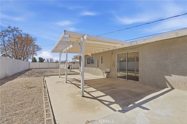15637 Tuscola, Apple Valley, CA 92307