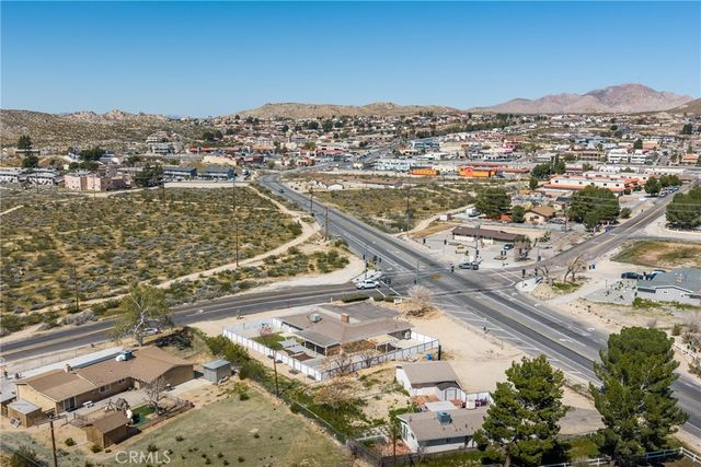 15637 Tuscola, Apple Valley, CA 92307