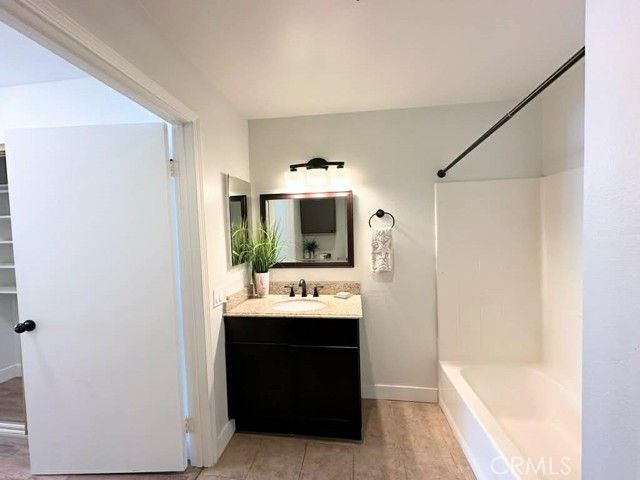 24410 Crenshaw 113, Torrance, CA 90505