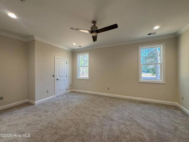 492 Longleaf Drive, West End, NC 27376