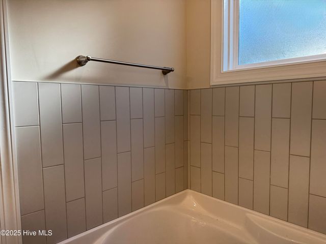 492 Longleaf Drive, West End, NC 27376