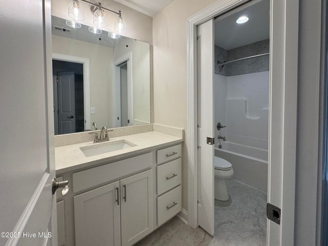 492 Longleaf Drive, West End, NC 27376