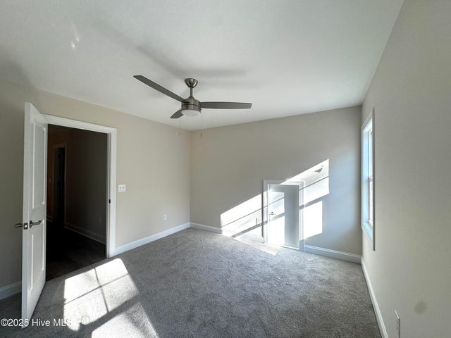 492 Longleaf Drive, West End, NC 27376