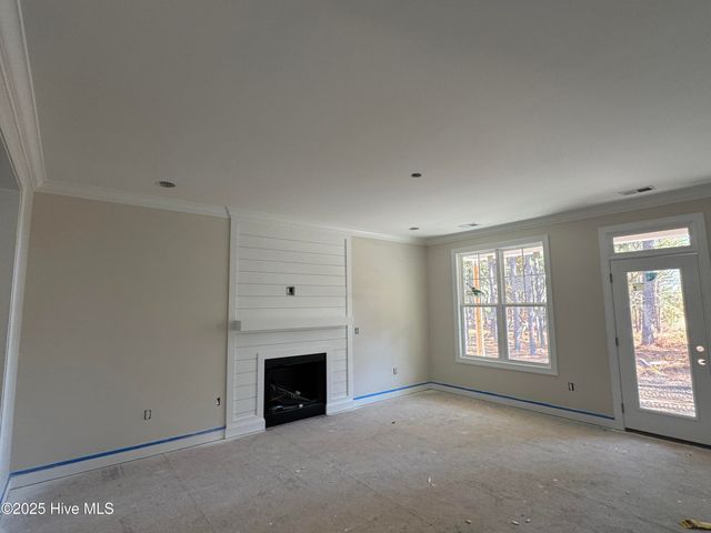 492 Longleaf Drive, West End, NC 27376