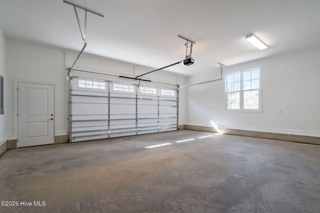 492 Longleaf Drive, West End, NC 27376