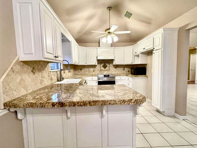 5013 Willow Glen Circle, Sherwood, AR 72120