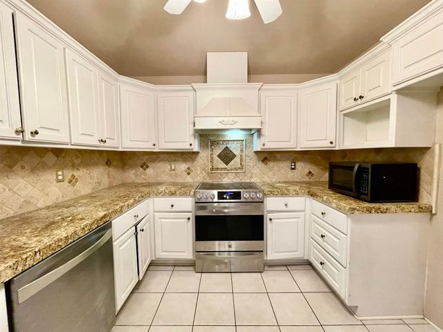 5013 Willow Glen Circle, Sherwood, AR 72120