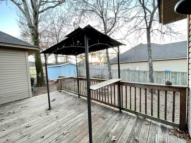 5013 Willow Glen Circle, Sherwood, AR 72120