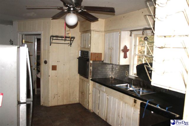 12 Bayswater Rd., Quinby, SC 29506