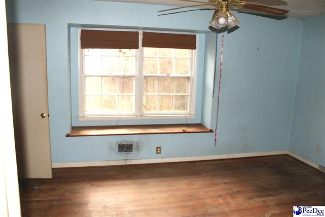 12 Bayswater Rd., Quinby, SC 29506